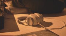 Cambridge Audio Melomania P100 – první sluchátka přes hlavu této značky