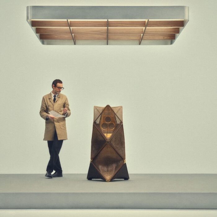 Bang Olufsen Atelier 1000x1000x