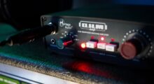 O.H.M Amp má snadné nastavení impedance sluchátek