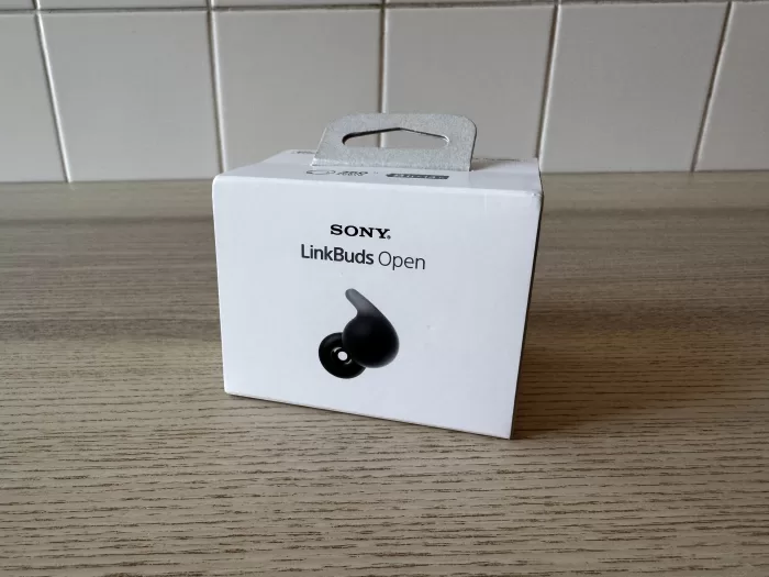 Minimalistický design a recyklovatelné materiály vládnou; zdroj: hifimanie.cz