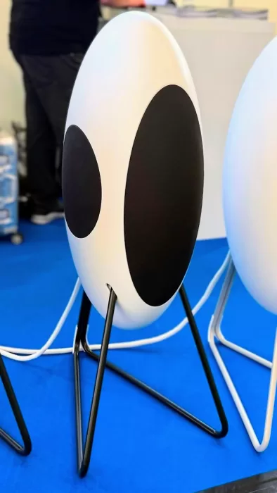 Loutd Musegg single 696x1237x