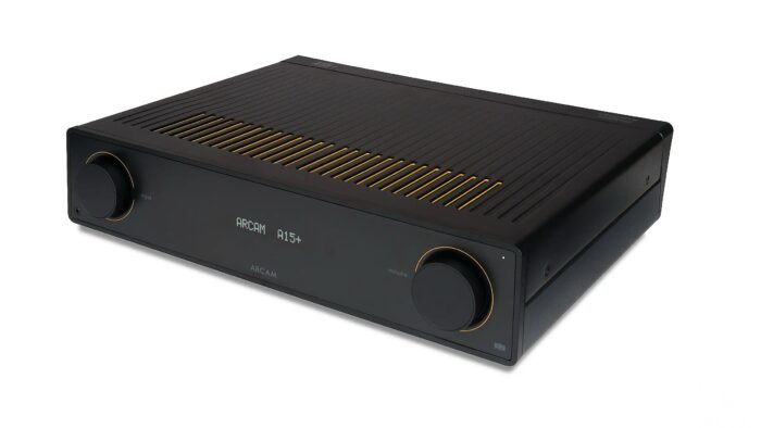 Arcam Radia A15+ 2400x1350x