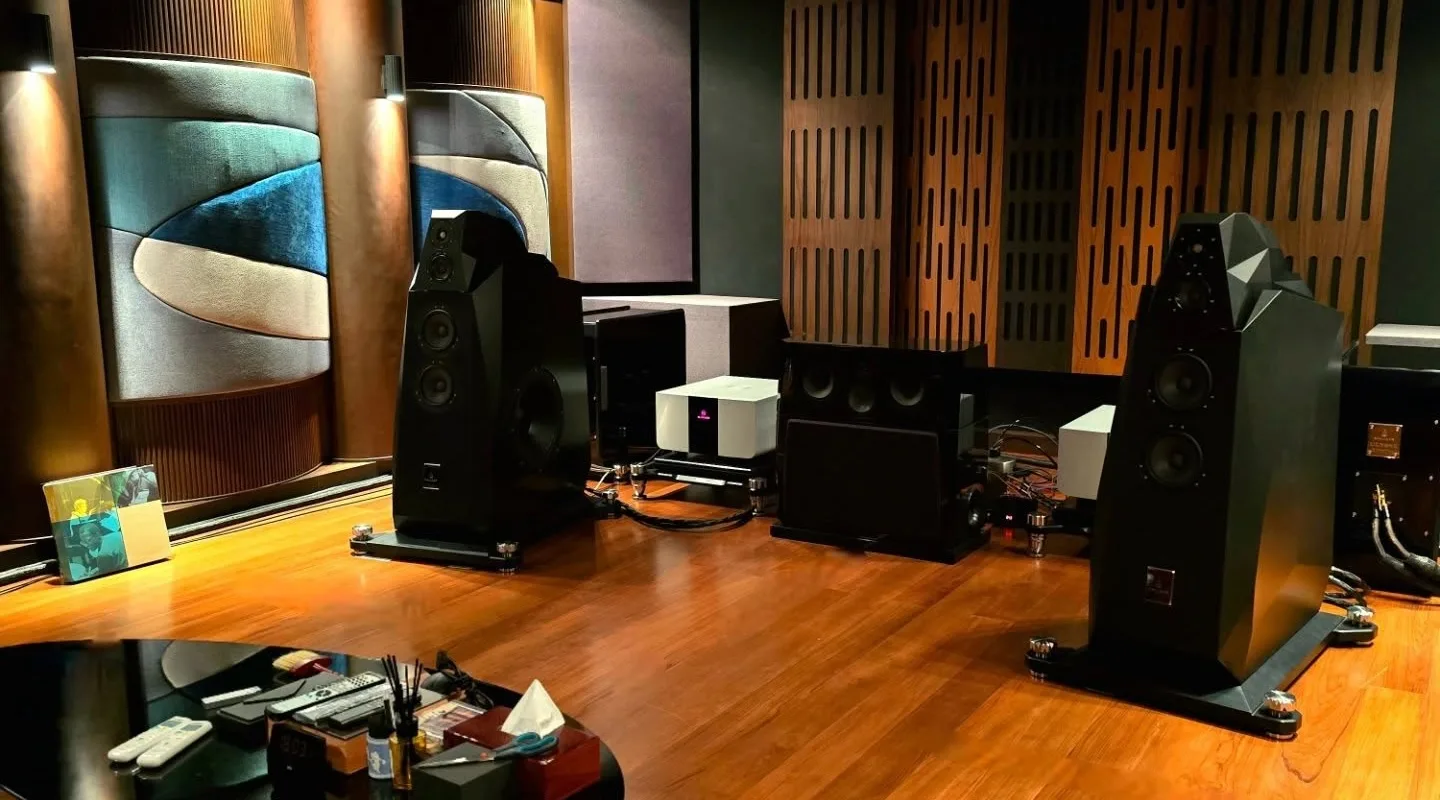 Kaliber Ulysse X5 crop 1440x800x