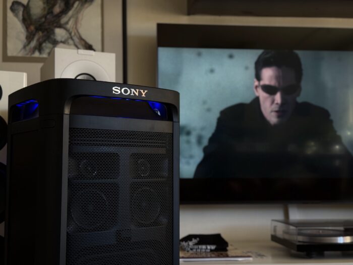 Sony ULT 9 TV Booster action 2155x1616x