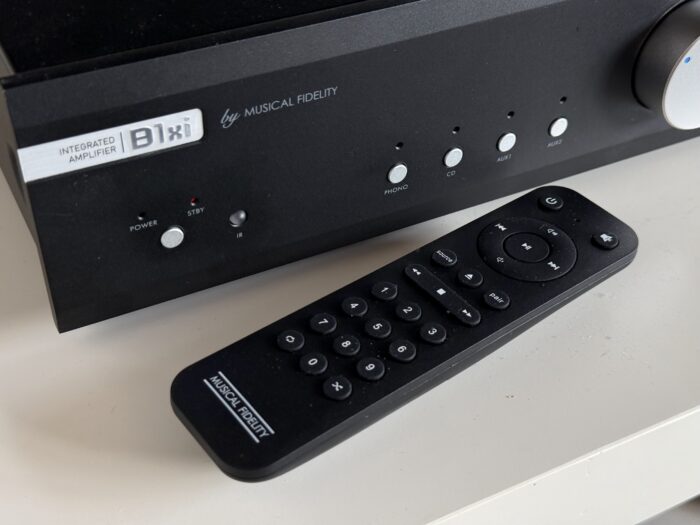 Dálkové ovládání Musical Fidelity 2878x2158x