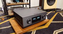 Kinki Dazzle Integrated Amplifier je borcem těžké váhy