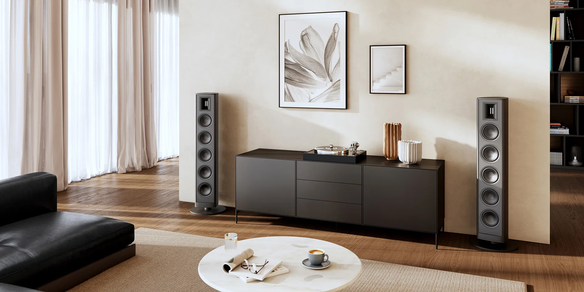 piega premium 801 black lifestyle 1920x960 1 1920x960x