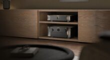 Marantz AV30 a AMP30 – dělené domácí kino se zesílením třídy D