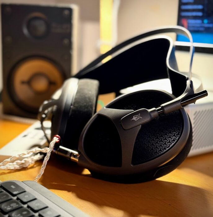 Meze Empyrean Elite Rotel 877x894x