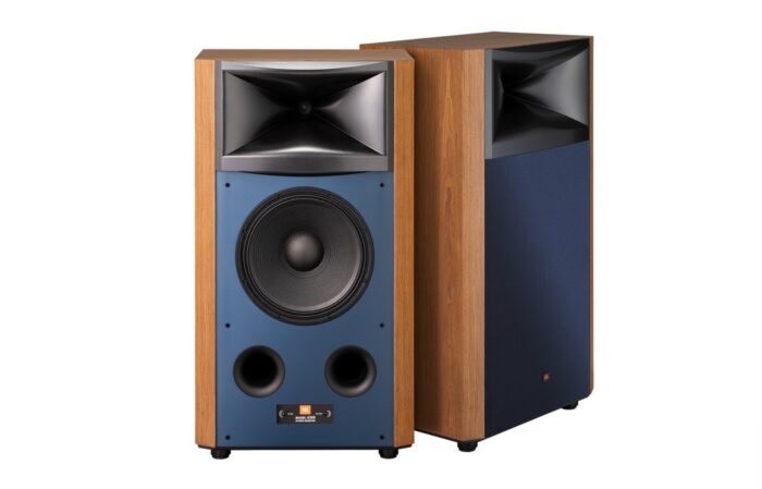 Pasivní studiové monitory JBL přináší koncertní dynamiku do domácích podmínek