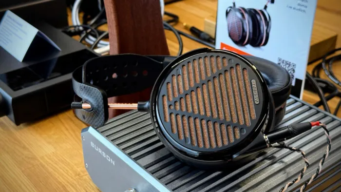 Audeze LCD5s osobni poslech 2169x1220x
