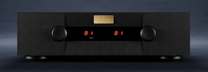Zlatá plaketa patří k typickým rysům přístrojů Goldmund