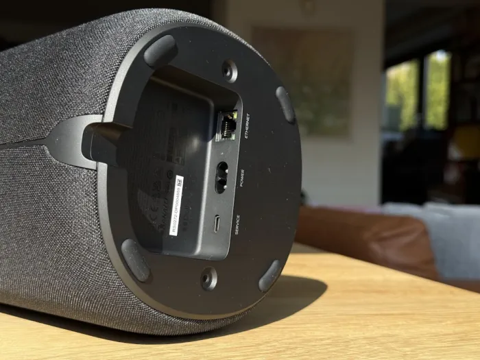 HarmanKardon Enchant Speaker connection 1147x860x