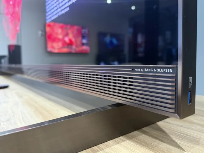 TCL X11L