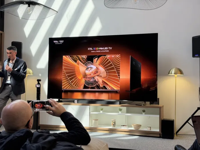 TCL X11L