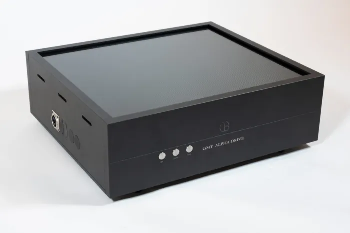 Quartzová regulace otáček zajišťuje jejich maximální maximální přesnost