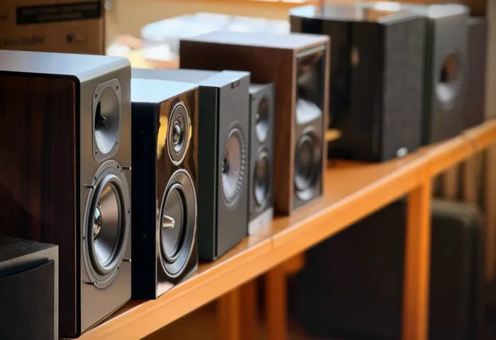 Klipsch THE FIVES kontext 1255x860x