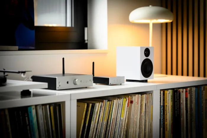 Stream Box E silver lifestyle 1 1620x1080x