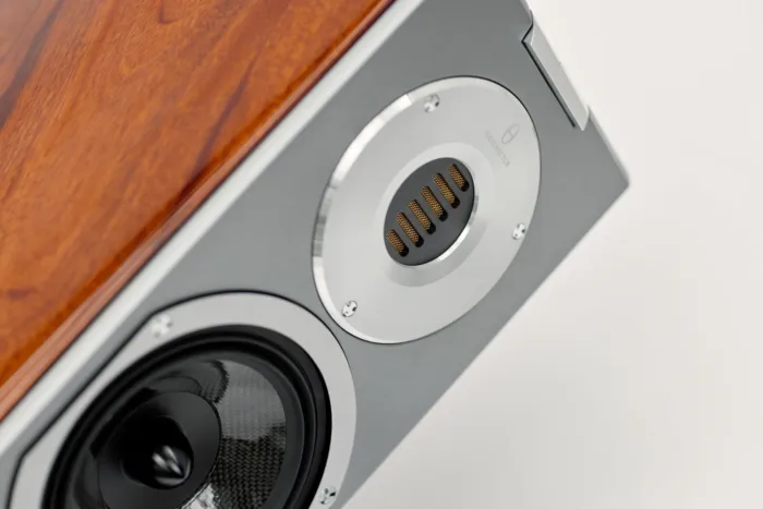 Audiovector R5 Arreté 