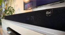 RECENZE: Klipsch Flexus – kino bez drátů s&nbsp;Atmos soundbarem