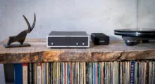 Lindemann Woodnote FONO míří náročné milovníky analogu